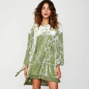 Elegant Green Velvet Dress